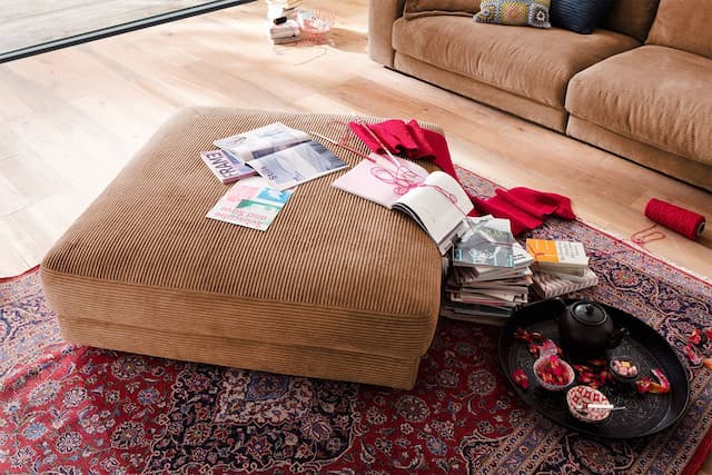 KAWOLA Big Hocker MADELINE Polsterhocker Cord rost